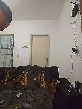 Edneishenrique online show from 16, 6, 2026
