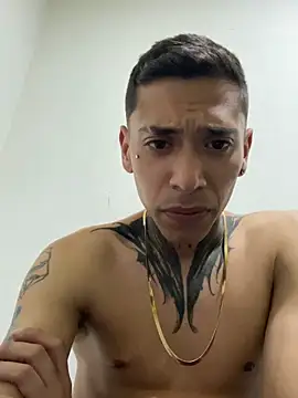 alejoggg1 online show from 17, 6, 2026