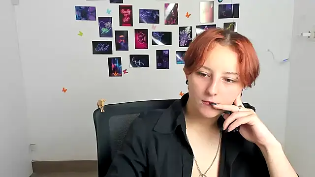 Dilara Kiss  online show from 28, 6, 2026