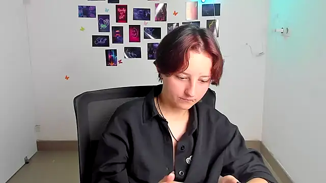 Dilara Kiss  online show from 27, 7, 2026