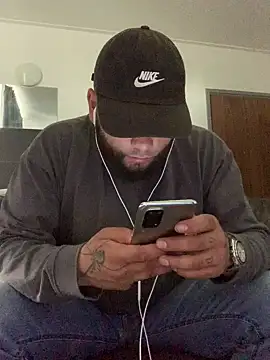 Snapshot of KeanuIsCrimi chatting on 19, 7, 2026 KeanuIsCrimi online show from 19, 7, 2026