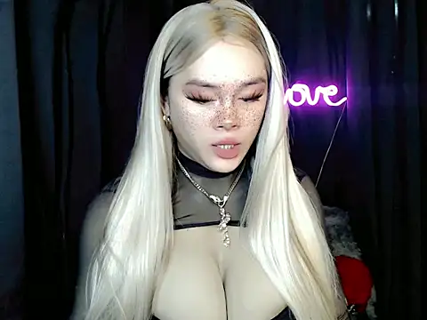 ExpensiveTiffanyxx online show from 3, 7, 2026