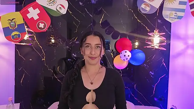 Snapshot of ZoeBlissX chatting on 10, 7, 2026 ZoeBlissX online show from 10, 7, 2026