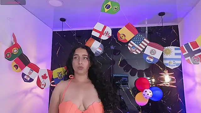 Snapshot of ZoeBlissX chatting on 12, 7, 2026 ZoeBlissX online show from 12, 7, 2026