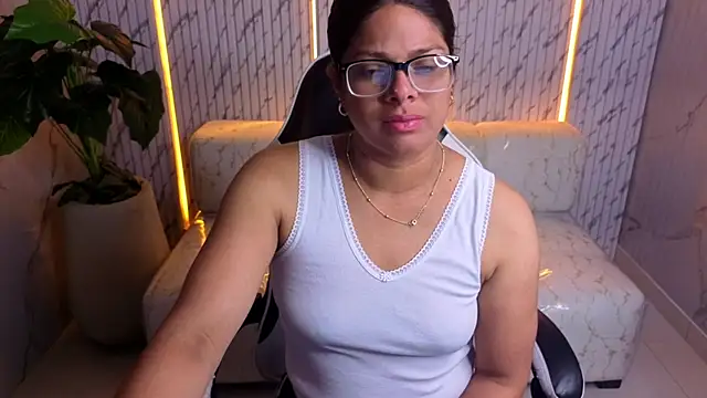 sarah bay tx online show from 3, 7, 2026