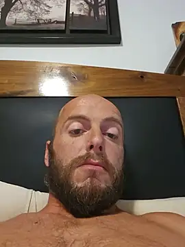 piercedhunk56 online show from 12, 7, 2026