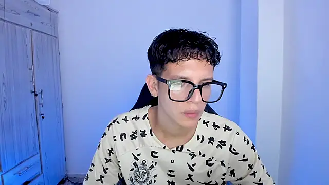 Snapshot of tylerrnova chatting on 9, 7, 2026 tylerrnova online show from 9, 7, 2026