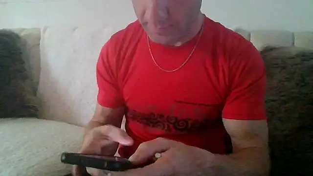 Snapshot of HotStraightDude chatting on 18, 6, 2026 HotStraightDude online show from 18, 6, 2026