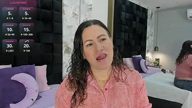 CharlotteG  online show from 27, 6, 2026