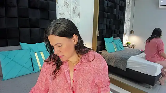 CharlotteG  online show from 24, 7, 2026
