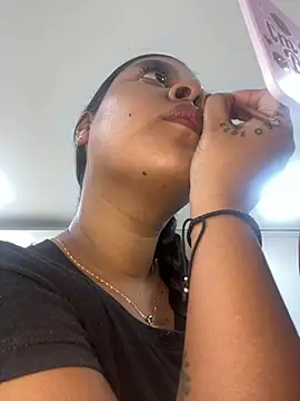 KarinaOficiaLL  online show from 27, 7, 2026