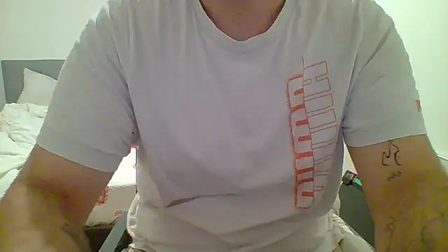 Snapshot of fretsu chatting on 18, 6, 2026 fretsu online show from 18, 6, 2026