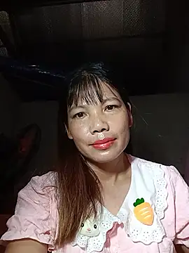 Snapshot of Gee_hot chatting on 8, 7, 2026 Gee hot online show from 8, 7, 2026