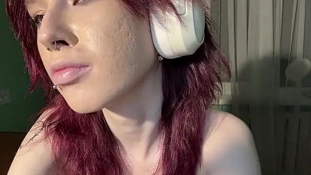 Snapshot of KiaLudera chatting on 10, 7, 2026 KiaLudera online show from 10, 7, 2026