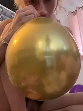 Mialovexox online show from 27, 6, 2026