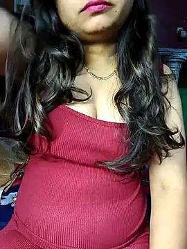 sexy-pari8 online show from 28, 7, 2026