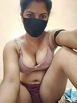 Snapshot of __Cutie_ chatting on 9, 8, 2026 Cutie online show from 9, 8, 2026