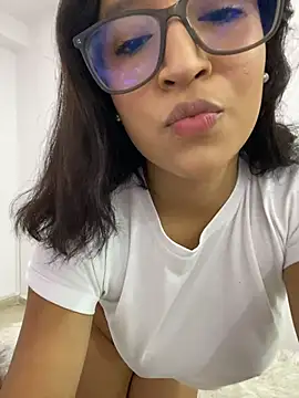 Snapshot of Julieta_Vegaax chatting on 12, 7, 2026 Julieta Vegaax online show from 12, 7, 2026