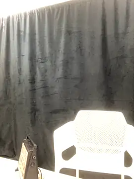 Snapshot of Kivelle28 chatting on 24, 7, 2026 Kivelle28 online show from 24, 7, 2026