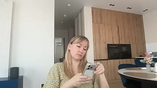 Dorielle online show from 25, 6, 2026