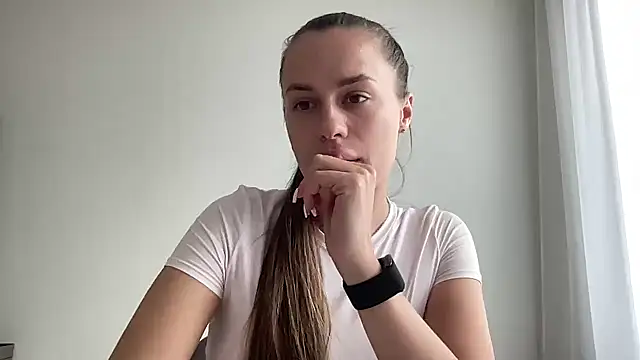 Snapshot of Meloriah chatting on 22, 6, 2026 Meloriah online show from 22, 6, 2026