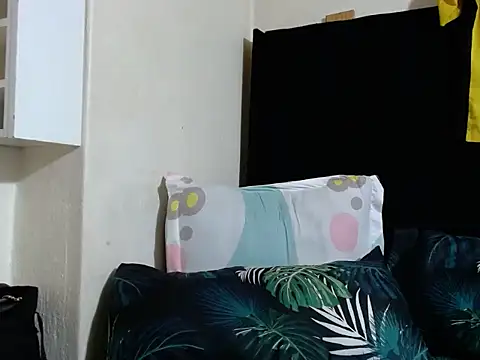 creamyslender23 online show from 14, 7, 2026