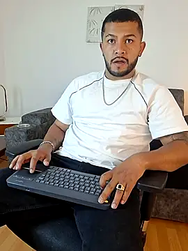 BrunoSilva  online show from 3, 8, 2026