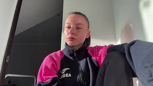 Monicaqte online show from 27, 7, 2026