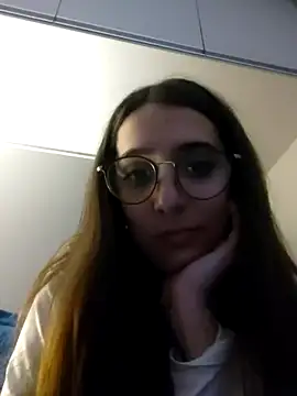 Snapshot of kaubinha chatting on 21, 6, 2026 kaubinha online show from 21, 6, 2026