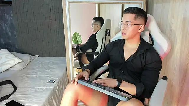 Snapshot of Matias_strong1 chatting on 30, 7, 2026 Matias strong1 online show from 30, 7, 2026