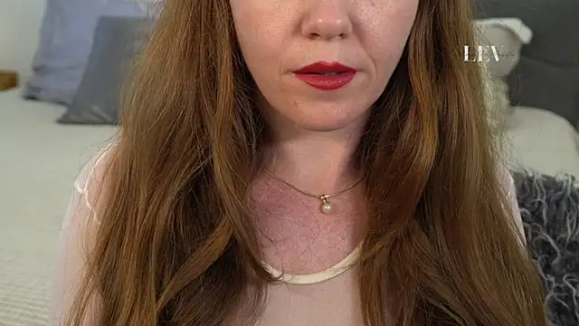 Snapshot of leverageurassets chatting on 21, 10, 2025 leverageurassets online show from 21, 10, 2025