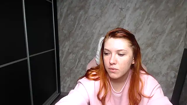 Reginasmilee online show from 9, 2, 2026