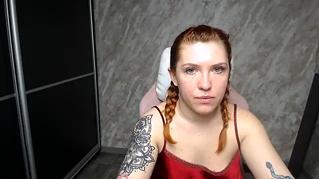 Reginasmilee online show from 14, 2, 2026