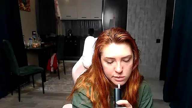 Reginasmilee online show from 9, 4, 2026