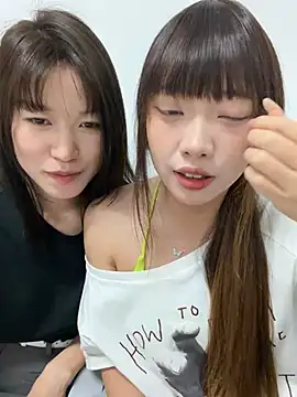Snapshot of YY-1-1-1 chatting on 27, 6, 2026 YY-1-1-1 online show from 27, 6, 2026