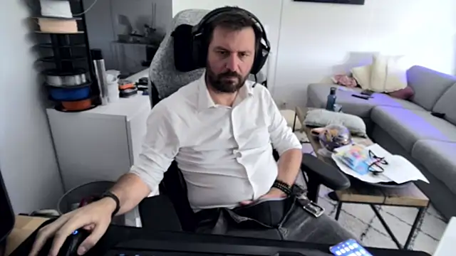 Snapshot of pc92160 chatting on 30, 6, 2026 pc92160 online show from 30, 6, 2026