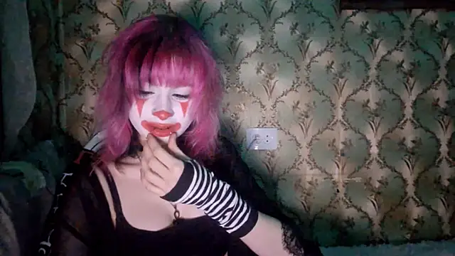 Snapshot of SheridanKitcher chatting on 16, 7, 2026 SheridanKitcher online show from 16, 7, 2026