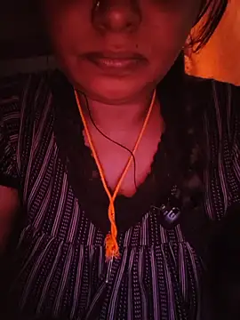 Snapshot of OfficialYazhiniStar chatting on 19, 7, 2026 OfficialYazhiniStar online show from 19, 7, 2026