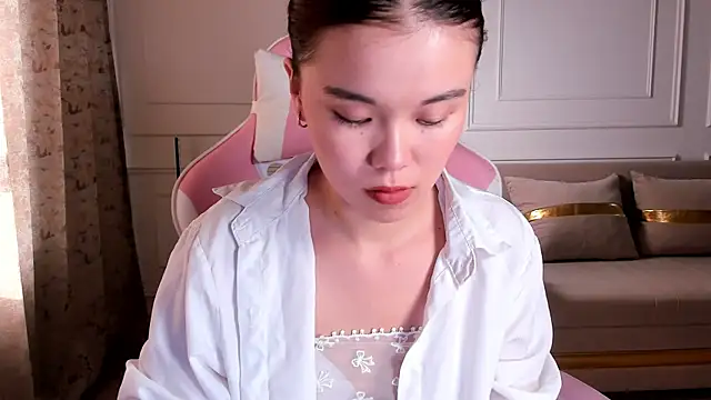 Snapshot of yui_ito chatting on 12, 7, 2026 yui ito online show from 12, 7, 2026