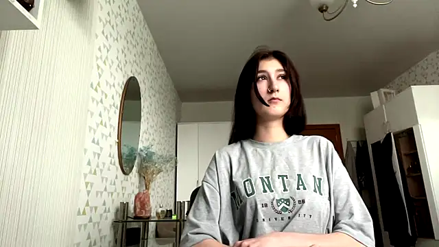 Snapshot of HildegardGallaty chatting on 2, 7, 2026 HildegardGallaty online show from 2, 7, 2026