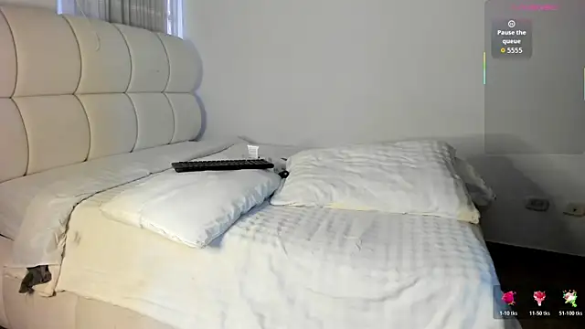 Nina squirtt online show from 7, 7, 2026