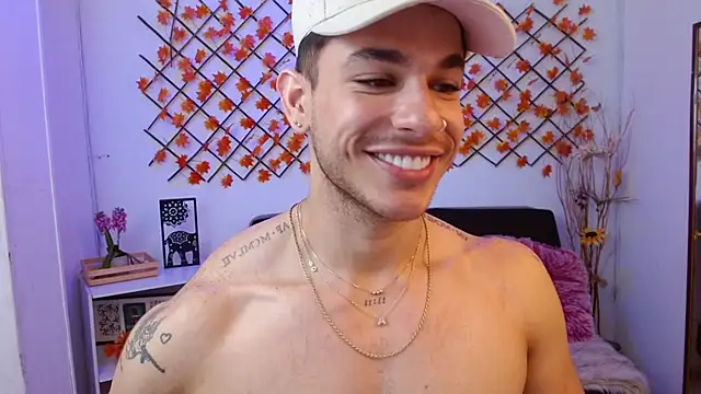  Juan023  online show from 8, 7, 2026