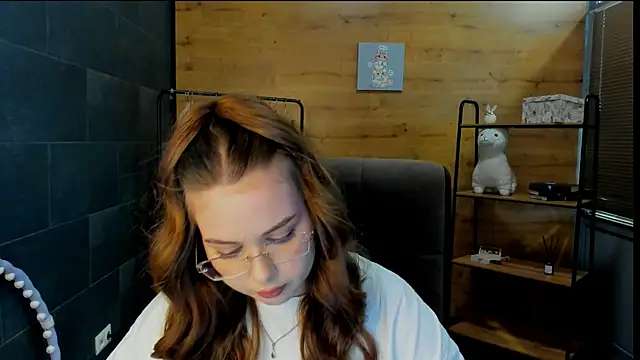 Snapshot of KellyyPalmer chatting on 15, 7, 2026 KellyyPalmer online show from 15, 7, 2026