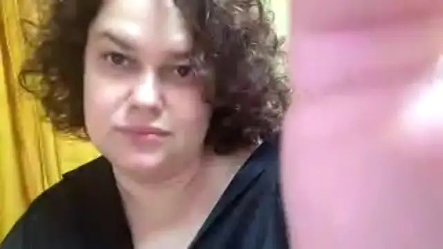 Snapshot of QueenGenra chatting on 5, 7, 2026 QueenGenra online show from 5, 7, 2026