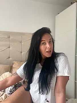Lucy-White-69 online show from 5, 7, 2026