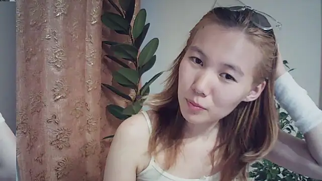 MammieLippoldt online show from 3, 7, 2026