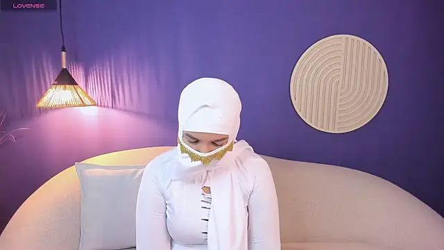 Naira Moon online show from 6, 7, 2026