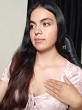 Tiffany markle  online show from 5, 7, 2026