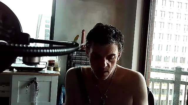Snapshot of mikey-s-cort chatting on 10, 7, 2026 mikey-s-cort online show from 10, 7, 2026