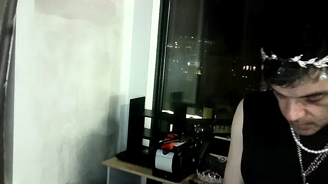 Snapshot of mikey-s-cort chatting on 13, 7, 2026 mikey-s-cort online show from 13, 7, 2026